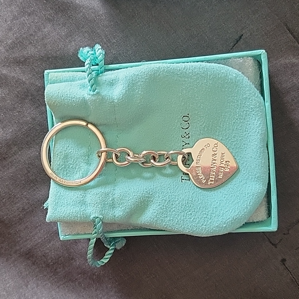 Please return to Tiffany Heart keyring